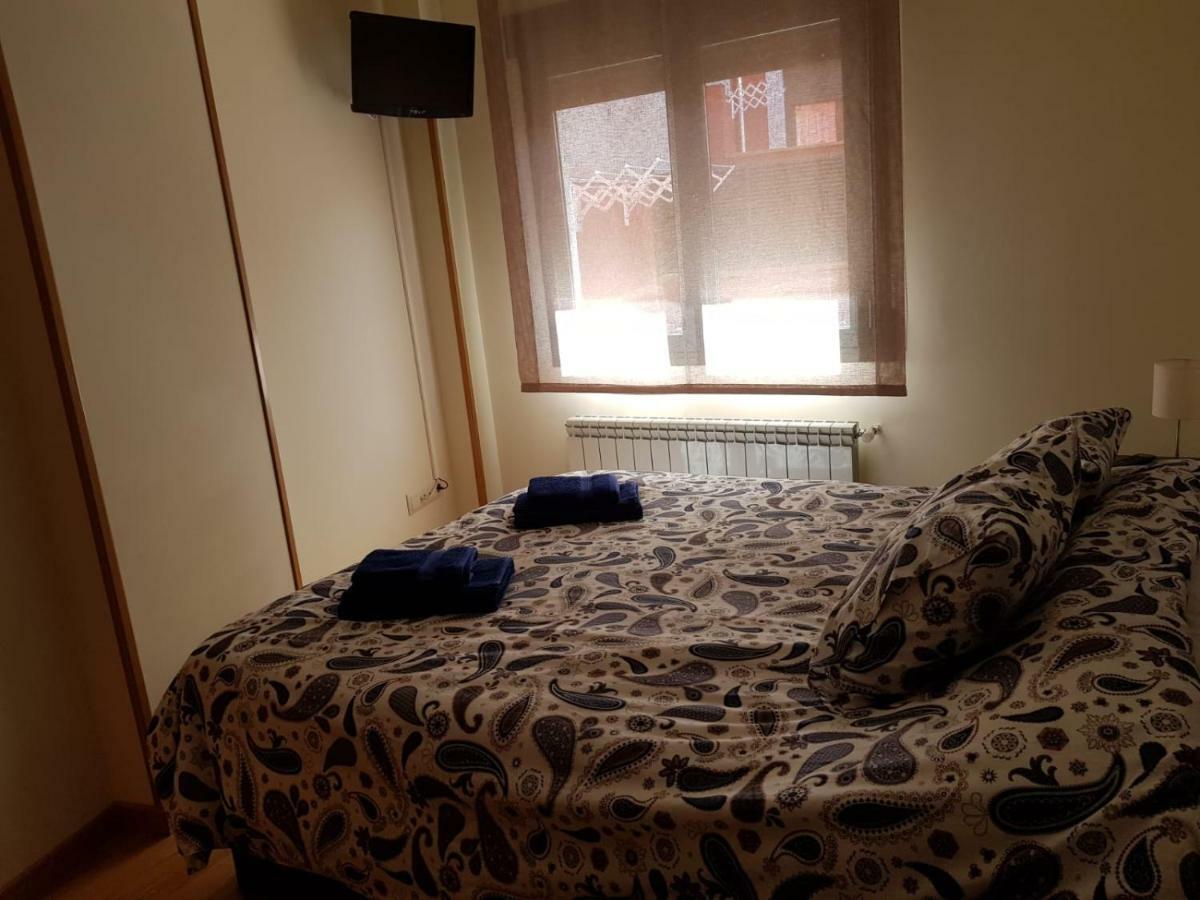 Apartamento Las Navas Las Navas Del Marques Ngoại thất bức ảnh